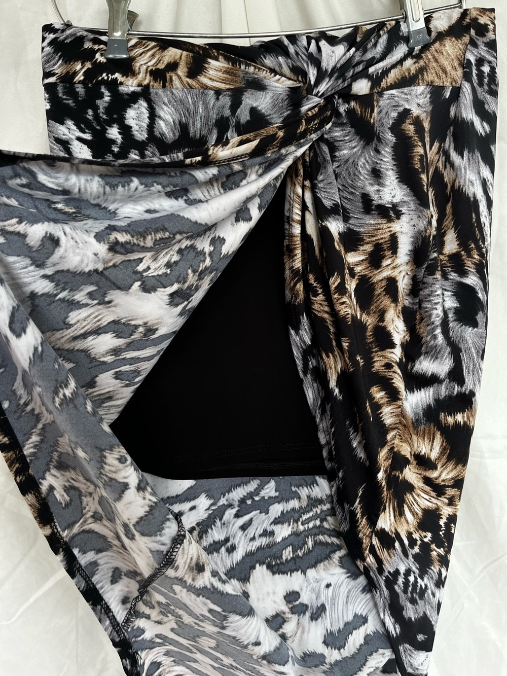 VENUS Animal Print Skirt